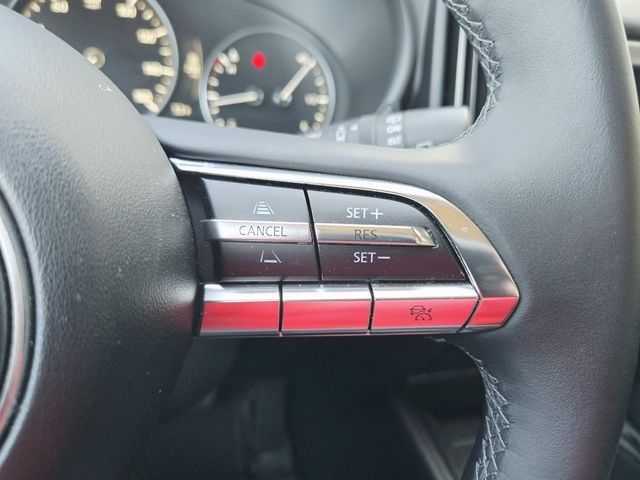 Mazda CX-50 Vehicle Full-screen Gallery Image 18