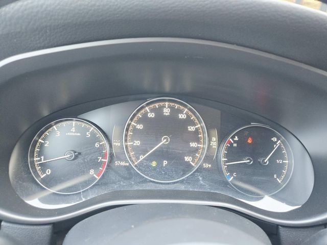 Mazda CX-50 Vehicle Full-screen Gallery Image 19