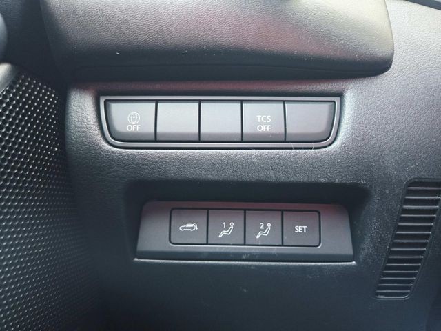 Mazda CX-50 Vehicle Full-screen Gallery Image 30