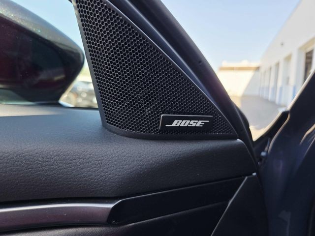 Mazda CX-50 Vehicle Full-screen Gallery Image 33