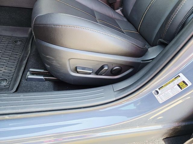 Mazda CX-50 Vehicle Full-screen Gallery Image 34