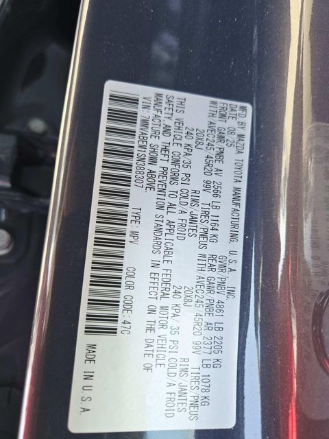 Mazda CX-50 Vehicle Full-screen Gallery Image 35