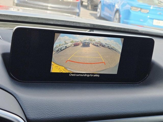 Mazda CX-50 Hybrid Vehicle Full-screen Gallery Image 23
