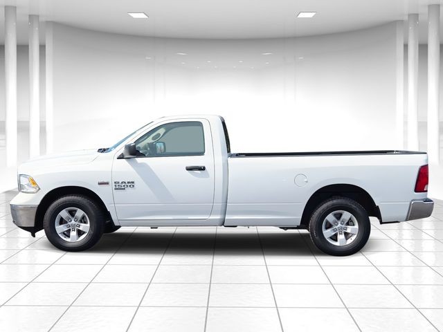 Ram 1500 Classic Vehicle Full-screen Gallery Image 02