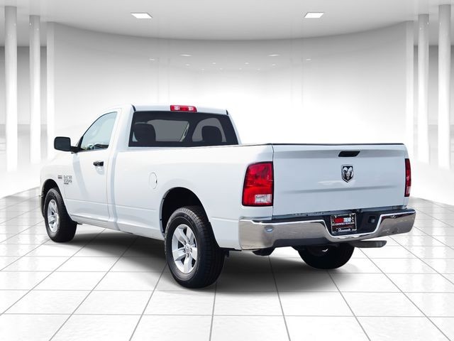 Ram 1500 Classic Vehicle Full-screen Gallery Image 03