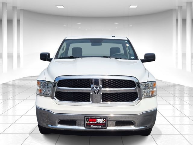 Ram 1500 Classic Vehicle Full-screen Gallery Image 05