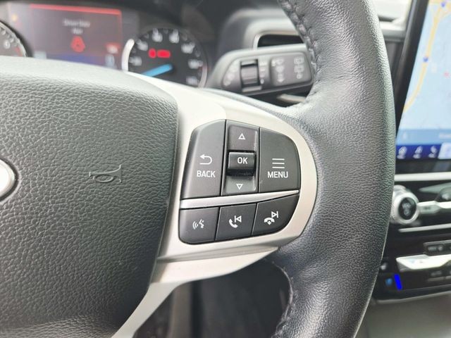 Ford Explorer Vehicle Full-screen Gallery Image 21