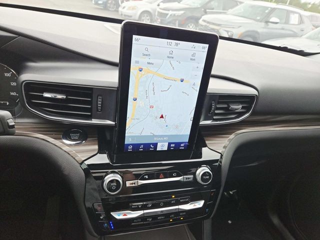 Ford Explorer Vehicle Full-screen Gallery Image 24