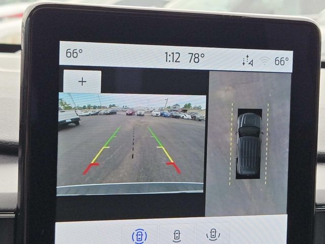 Ford Explorer Vehicle Full-screen Gallery Image 27