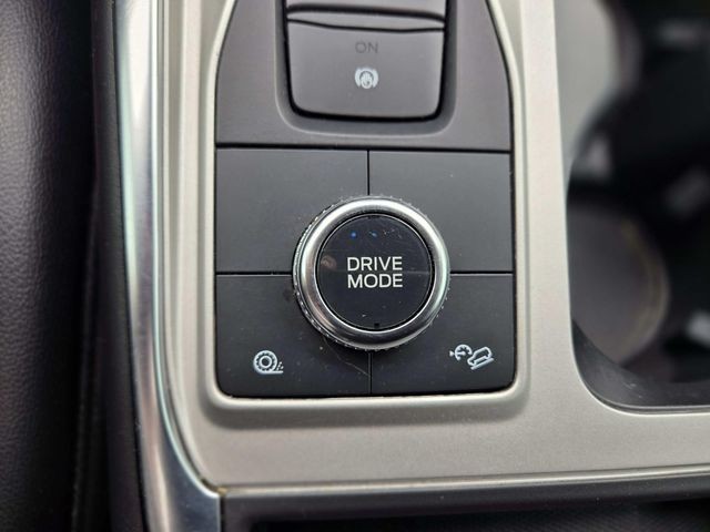 Ford Explorer Vehicle Full-screen Gallery Image 31