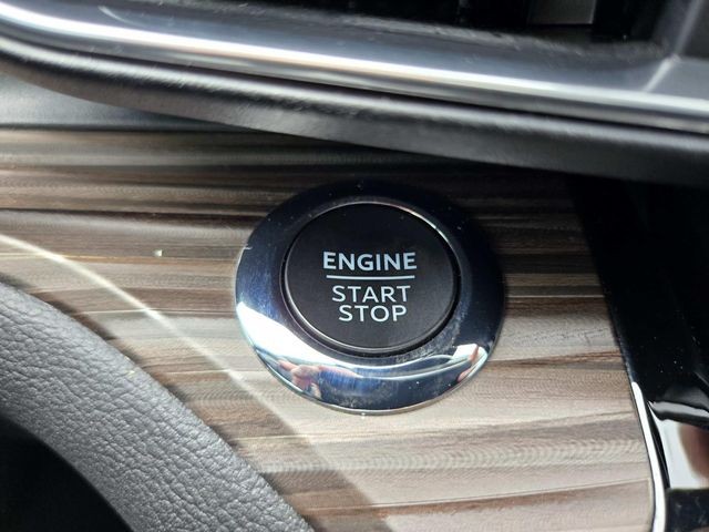 Ford Explorer Vehicle Full-screen Gallery Image 32