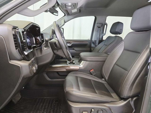 Chevrolet Silverado 2500HD Vehicle Full-screen Gallery Image 08