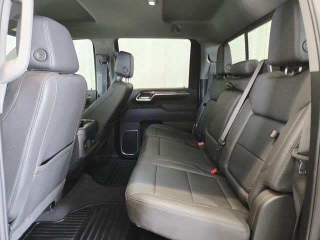 Chevrolet Silverado 2500HD Vehicle Full-screen Gallery Image 09