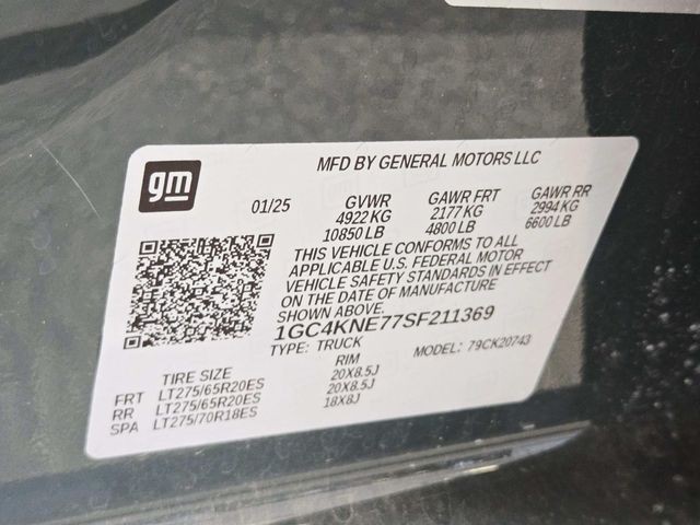 Chevrolet Silverado 2500HD Vehicle Full-screen Gallery Image 33