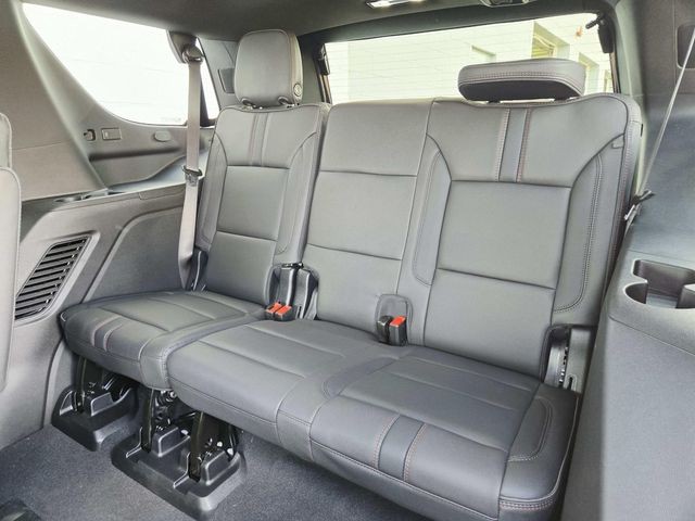 Chevrolet Tahoe Vehicle Full-screen Gallery Image 11