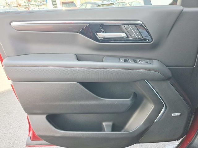 Chevrolet Tahoe Vehicle Full-screen Gallery Image 33