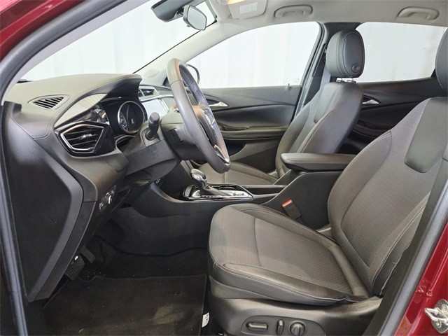 Buick Encore GX Vehicle Full-screen Gallery Image 08