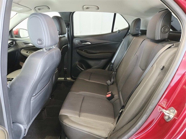 Buick Encore GX Vehicle Full-screen Gallery Image 09