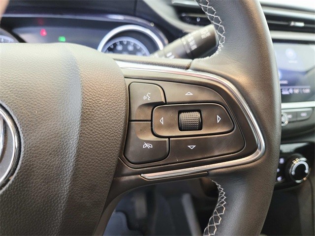 Buick Encore GX Vehicle Full-screen Gallery Image 17