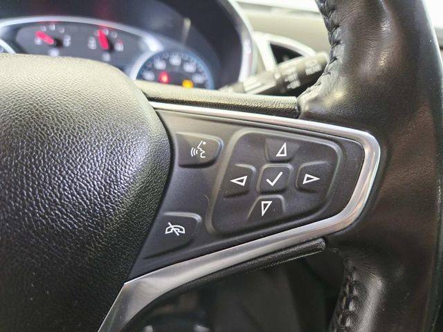 Chevrolet Equinox Vehicle Full-screen Gallery Image 17