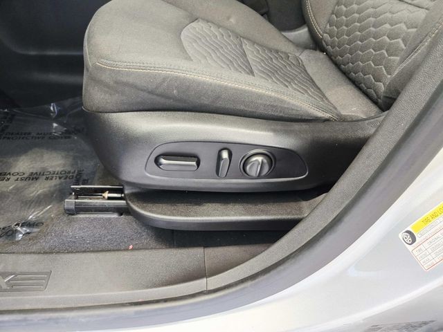 Chevrolet Equinox Vehicle Full-screen Gallery Image 33