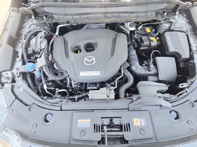 Mazda CX-5 Vehicle Full-screen Gallery Image 14