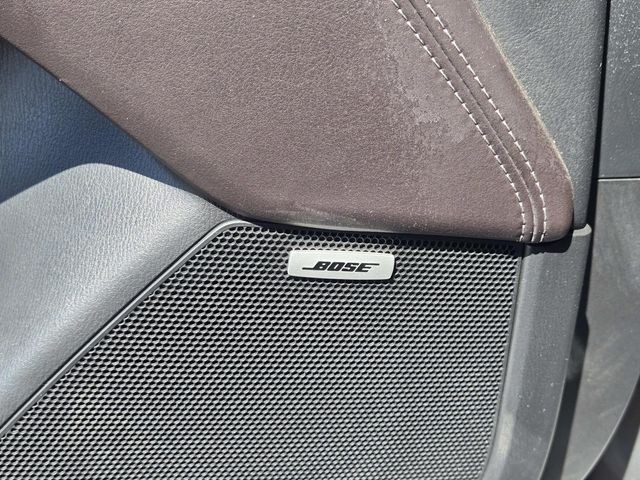 Mazda CX-5 Vehicle Full-screen Gallery Image 33
