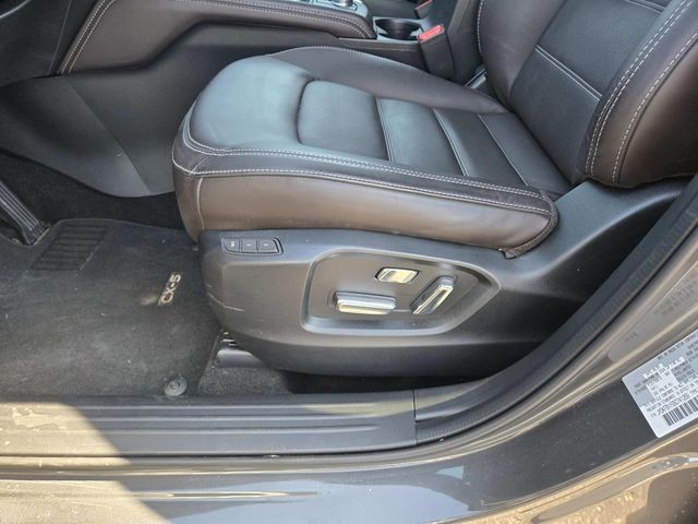 Mazda CX-5 Vehicle Full-screen Gallery Image 35