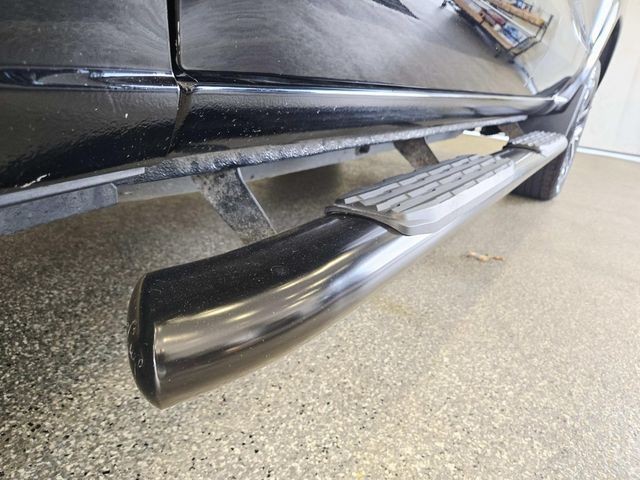 Chevrolet Colorado Vehicle Full-screen Gallery Image 17