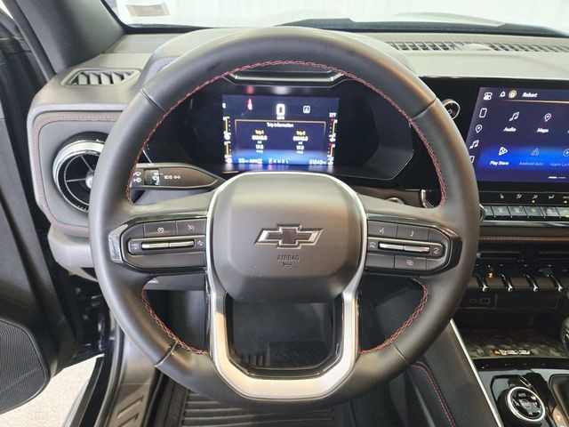 Chevrolet Colorado Vehicle Full-screen Gallery Image 18