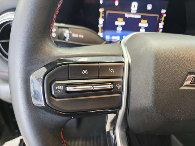 Chevrolet Colorado Vehicle Full-screen Gallery Image 19