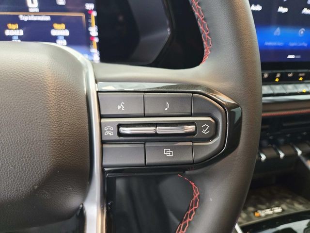 Chevrolet Colorado Vehicle Full-screen Gallery Image 20