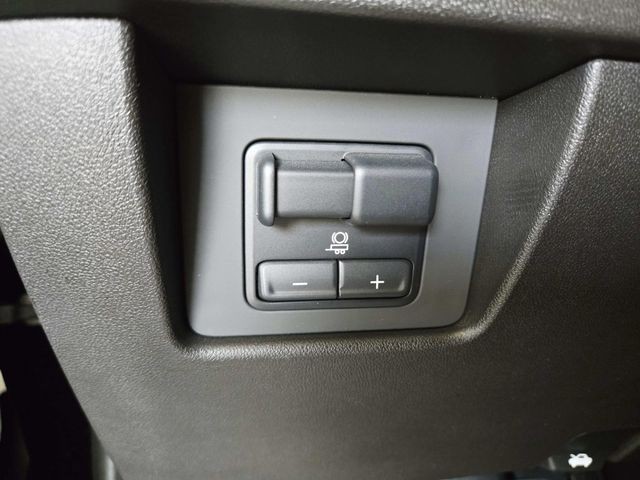 Chevrolet Colorado Vehicle Full-screen Gallery Image 32