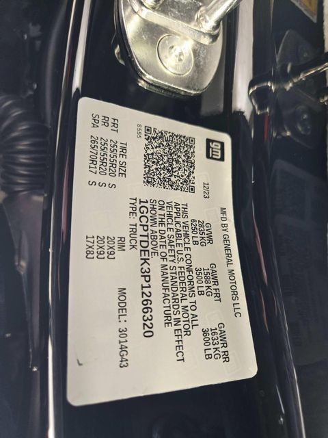 Chevrolet Colorado Vehicle Full-screen Gallery Image 36