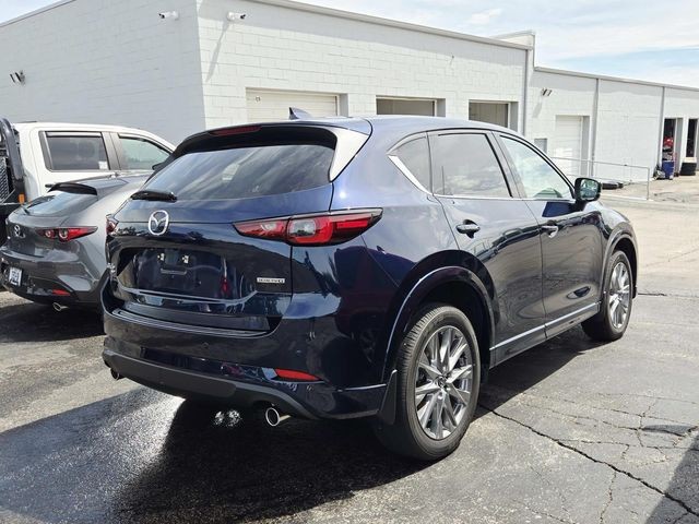 Mazda CX-5 Vehicle Full-screen Gallery Image 02