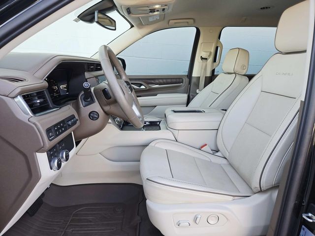 GMC Yukon XL Vehicle Full-screen Gallery Image 08