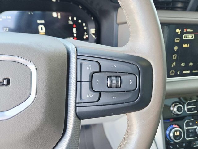 GMC Yukon XL Vehicle Full-screen Gallery Image 20