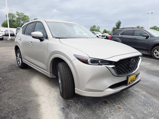 Mazda CX-5 Vehicle Full-screen Gallery Image 04