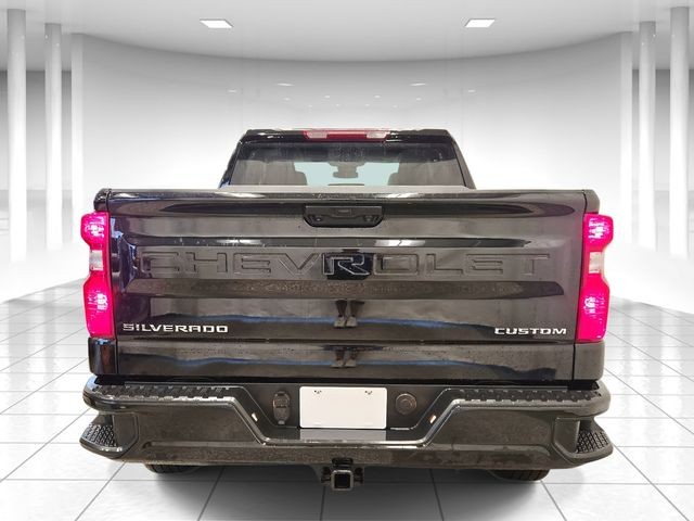 Chevrolet Silverado 1500 Vehicle Full-screen Gallery Image 04