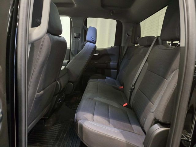 Chevrolet Silverado 1500 Vehicle Full-screen Gallery Image 09