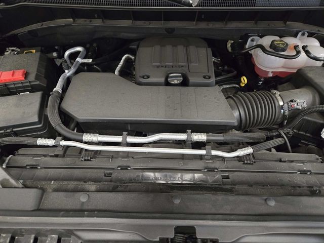 Chevrolet Silverado 1500 Vehicle Full-screen Gallery Image 15