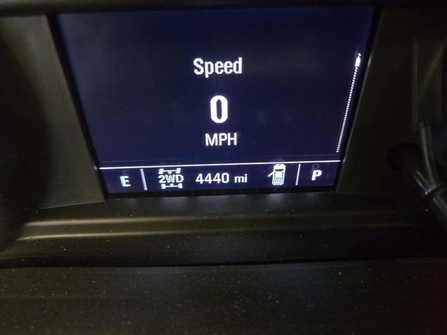 Chevrolet Silverado 1500 Vehicle Full-screen Gallery Image 20