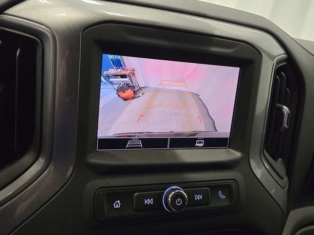 Chevrolet Silverado 1500 Vehicle Full-screen Gallery Image 23