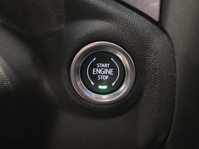 Chevrolet Silverado 1500 Vehicle Full-screen Gallery Image 26