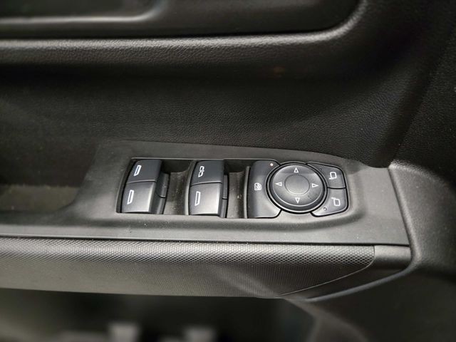 Chevrolet Silverado 1500 Vehicle Full-screen Gallery Image 29