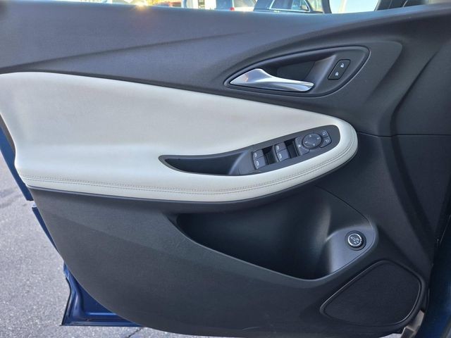 Buick Encore GX Vehicle Full-screen Gallery Image 29