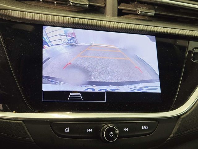 Buick Encore GX Vehicle Full-screen Gallery Image 10