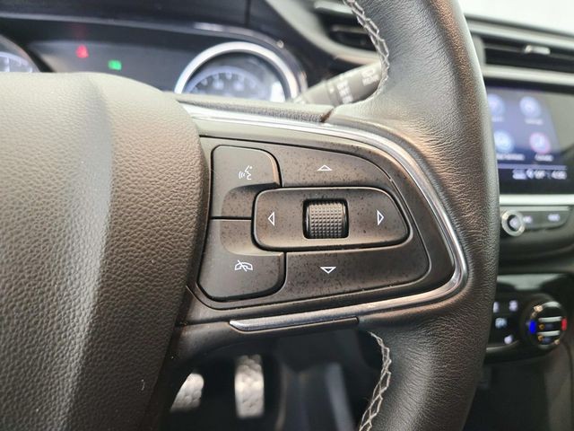 Buick Encore GX Vehicle Full-screen Gallery Image 17
