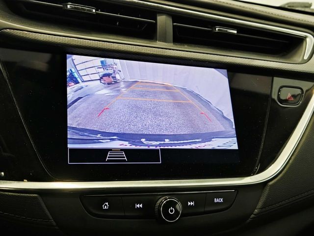 Buick Encore GX Vehicle Full-screen Gallery Image 22