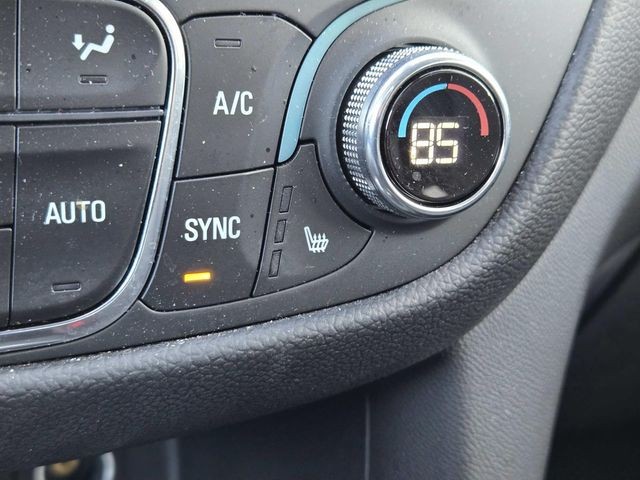 Chevrolet Equinox Vehicle Full-screen Gallery Image 23